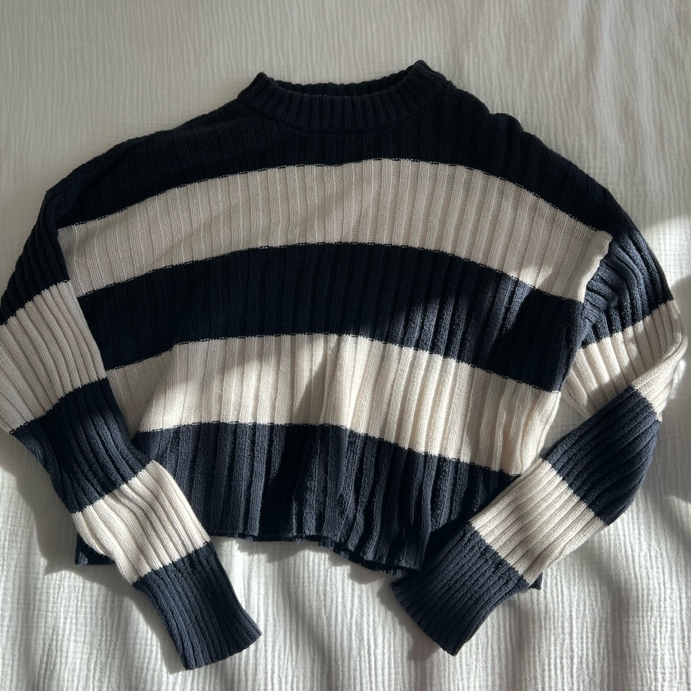 american eagle striped crop